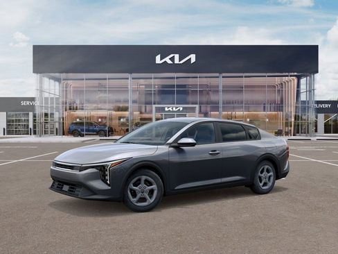 Certified 2025 Kia K4 FWD image 7