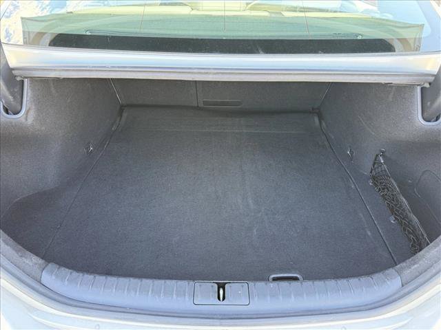 Used 2025 Genesis G70 2.5T RWD image 3