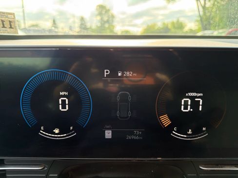 Used 2024 Hyundai Kona SEL AWD/4WD image 8