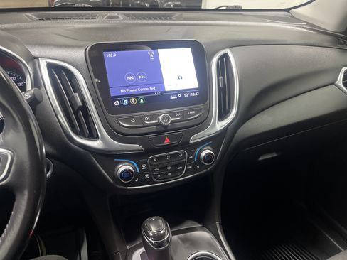 Used 2019 Chevrolet Equinox LT FWD image 30