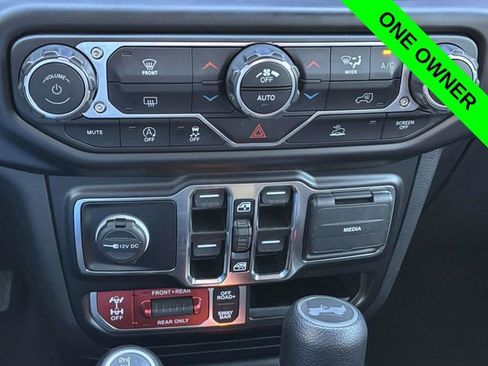 Used 2022 Jeep Wrangler Unlimited Rubicon image 18