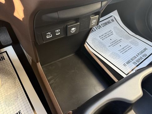 New 2026 Honda Odyssey Touring image 26