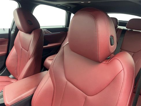 Used 2022 BMW i4 eDrive40 image 27