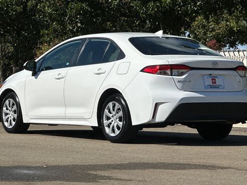 Used 2024 Toyota Corolla LE FWD image 6
