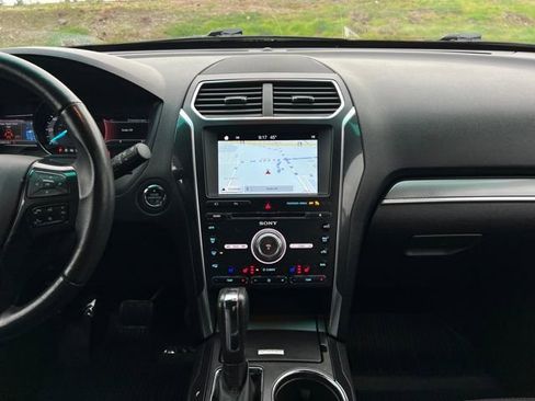 Used 2017 Ford Explorer Sport w/ Equipment Group 401A image 23