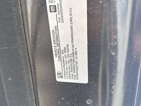 Used 2023 Chevrolet Suburban Premier image 11