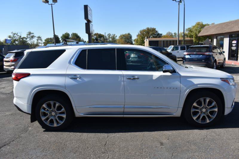 Used 2019 Chevrolet Traverse Premier w/ LPO, 'HIT The Road' Package AWD/4WD image 7