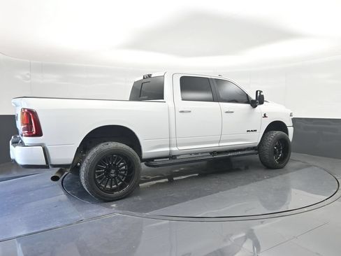 Used 2025 RAM 2500 Laramie AWD/4WD image 15