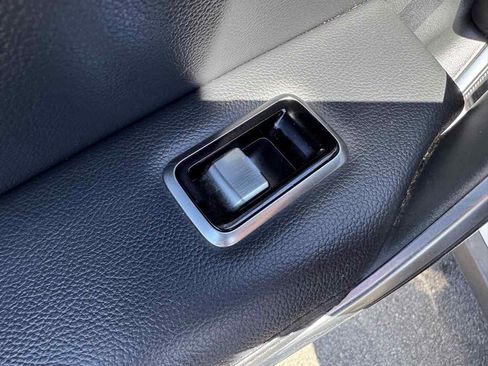 Used 2021 Jaguar F-PACE S AWD/4WD image 44