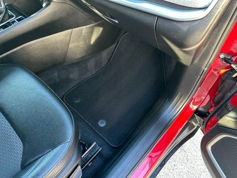 Used 2024 Jeep Compass Latitude image 13