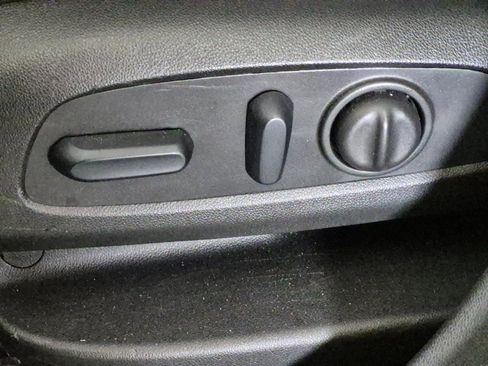 Certified 2024 GMC Terrain SLT image 15