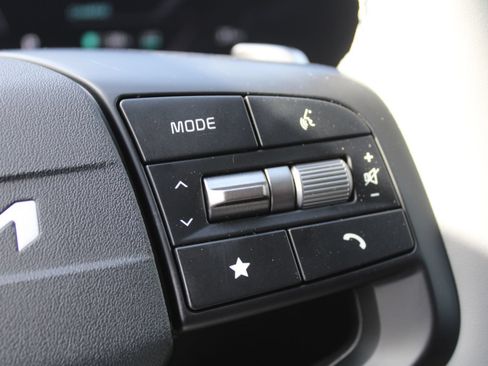 New 2026 Kia EV6 Light RWD image 31