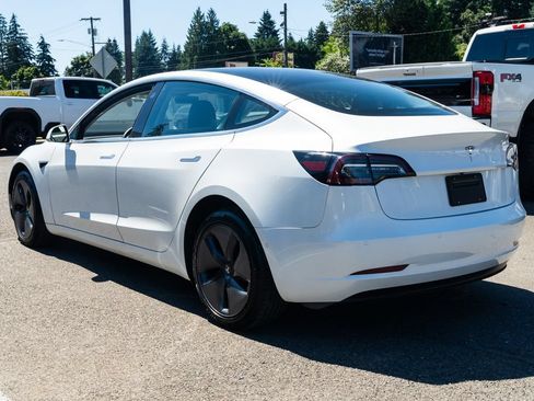 Used 2020 Tesla Model 3 Standard Range Plus RWD image 4