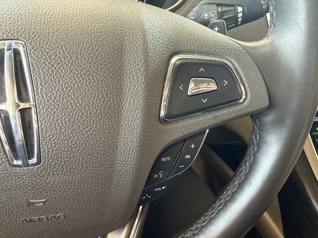 Used 2016 Lincoln MKX Reserve w/ Luxury Package AWD/4WD image 18