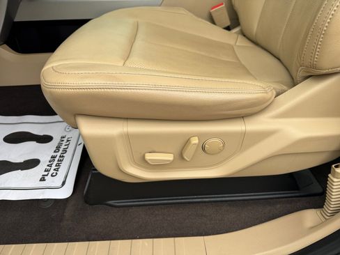 Used 2020 Ford F150 Lariat w/ Equipment Group 502A Luxury image 14