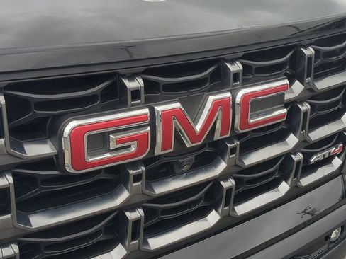 Used 2023 GMC Canyon AT4 w/ AT4 Premium Package AWD/4WD image 34