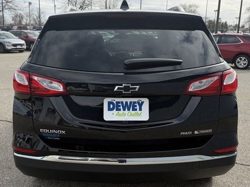 Used 2018 Chevrolet Equinox Premier image 4
