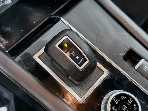 Used 2024 Mitsubishi Outlander ES image 20