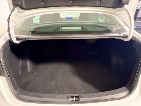 Used 2023 Toyota Corolla LE FWD image 32