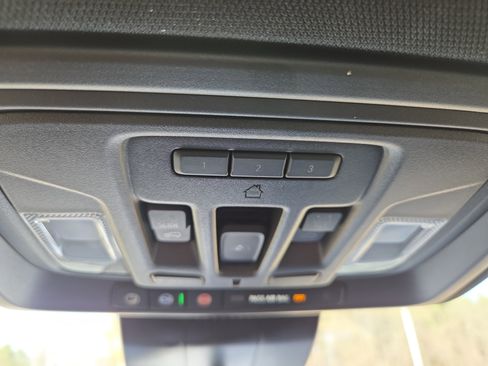 Used 2025 Chevrolet Silverado 1500 High Country w/ Midnight Edition image 16