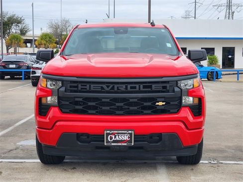 Used 2022 Chevrolet Silverado 1500 Custom image 2