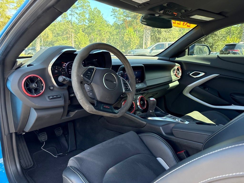 Used 2022 Chevrolet Camaro SS RWD image 15