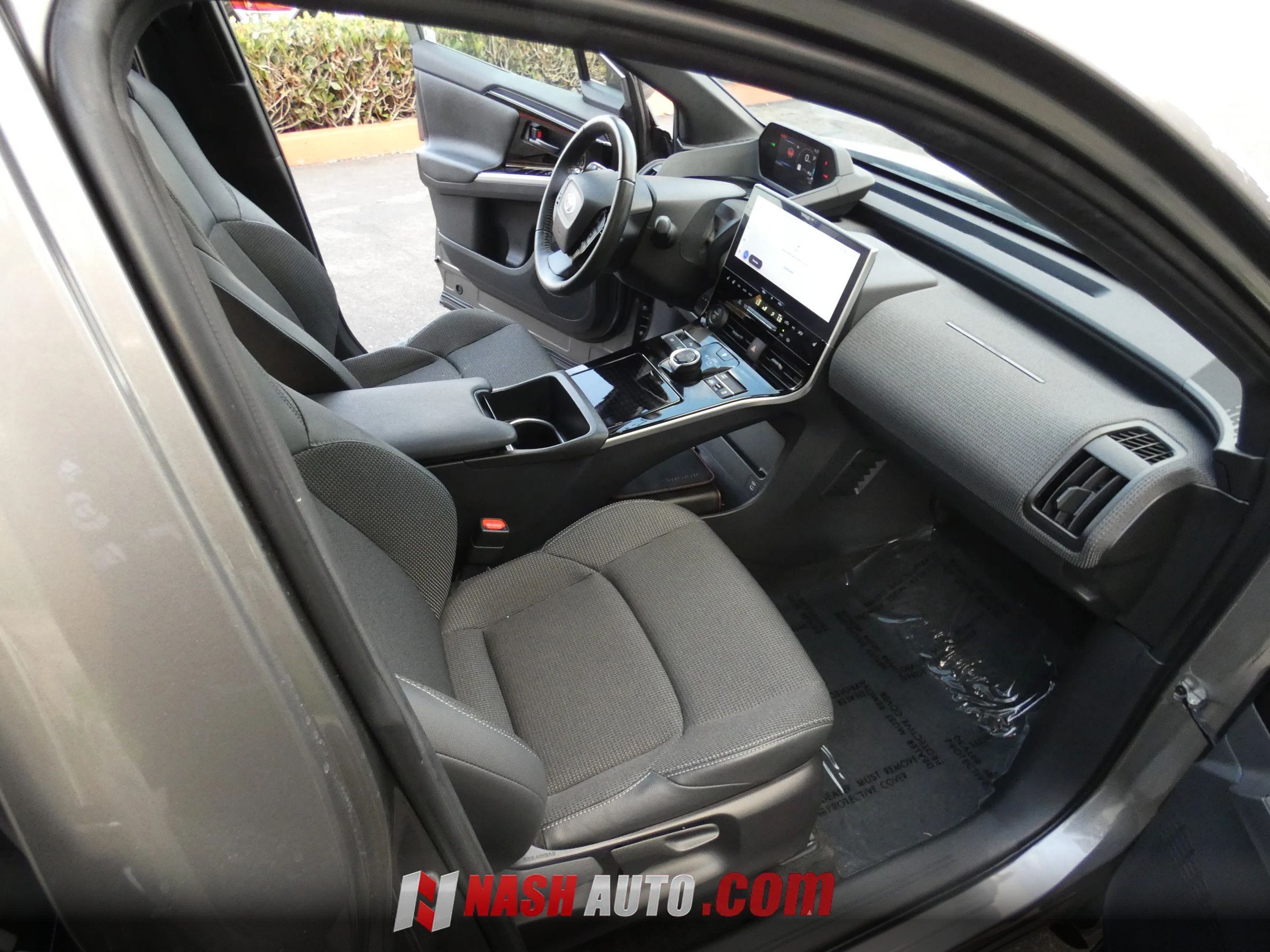 Used 2024 Toyota bZ4X AWD w/ Weather Package image 27