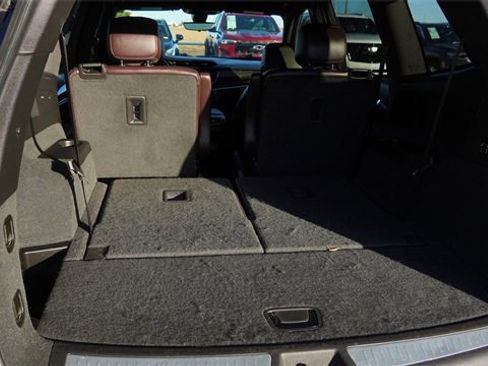 Used 2020 Cadillac XT6 Premium Luxury image 12