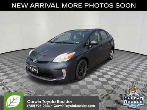 Used 2014 Toyota Prius Three FWD image 3