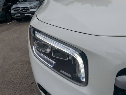 Certified 2022 Mercedes-Benz GLB 250 4MATIC w/ Premium Package Lite image 20