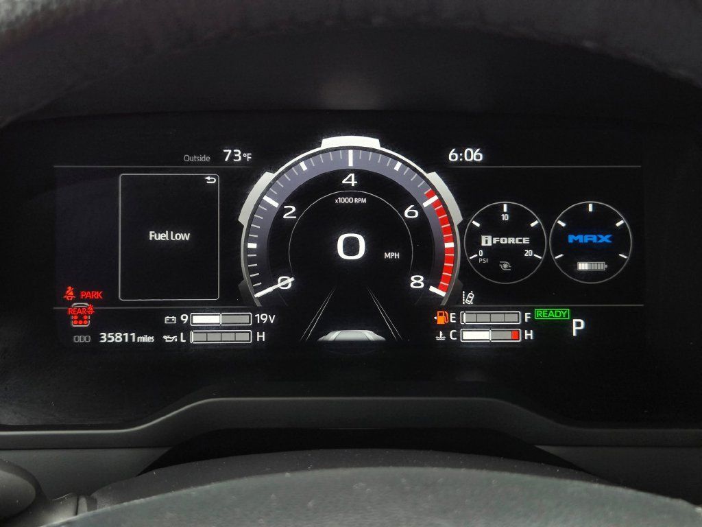 Used 2025 Toyota Sequoia Limited w/ Tow Technology Package AWD/4WD image 24