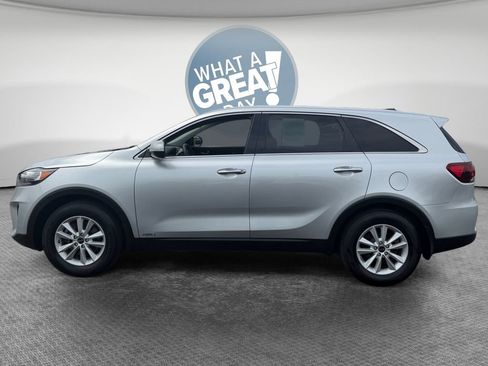 Used 2019 Kia Sorento AWD image 7