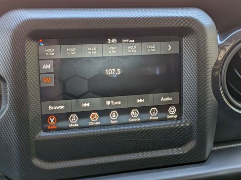 Used 2022 Jeep Wrangler Unlimited Sport image 17