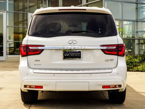 Certified 2023 INFINITI QX80 Sensory w/ Cargo Package AWD/4WD image 11