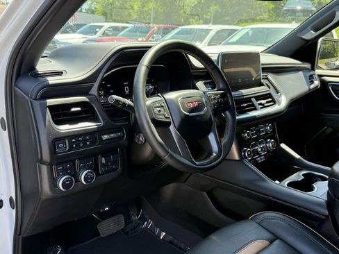 Certified 2024 GMC Yukon AT4 w/ Technology Package AWD/4WD image 10
