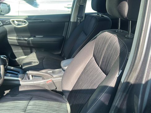 Used 2018 Nissan Sentra SV FWD image 9