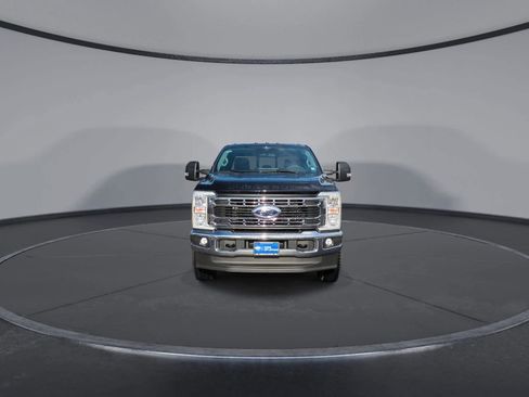 Used 2025 Ford F350 XLT w/ FX4 Off-Road Package image 3