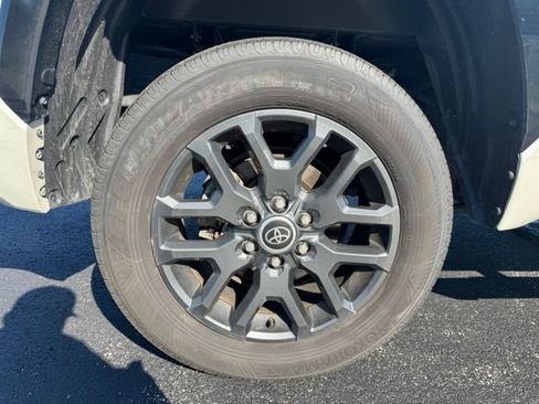 Used 2023 Toyota Tundra Platinum AWD/4WD image 10