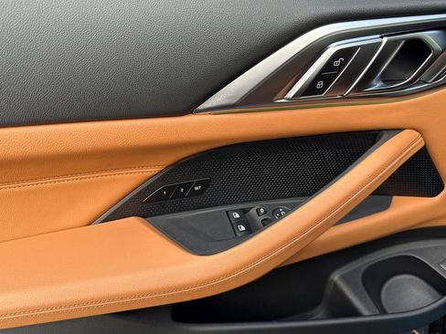 Used 2025 BMW 430i Coupe w/ Convenience Package image 12