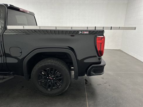 Used 2022 GMC Sierra 1500 Elevation w/ X31 Off-Road Package AWD/4WD image 5