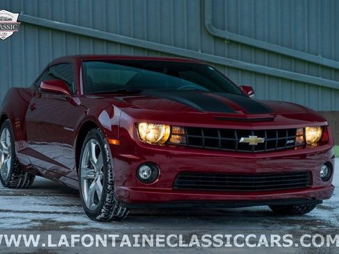 Used 2010 Chevrolet Camaro SS image 3
