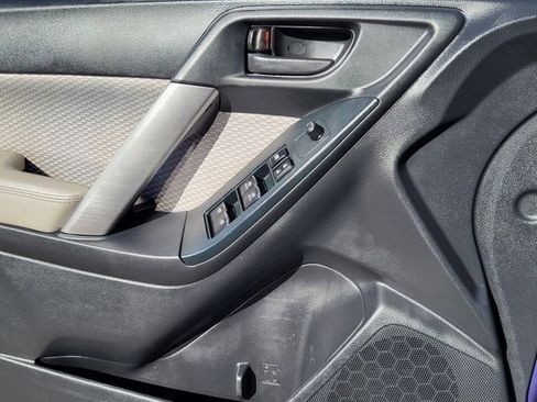 Used 2018 Subaru Forester 2.5i Premium w/ All-Weather Package image 18