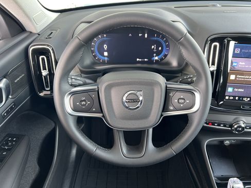 Used 2025 Volvo XC40 B5 Ultra w/ Protection Package Premier AWD/4WD image 26