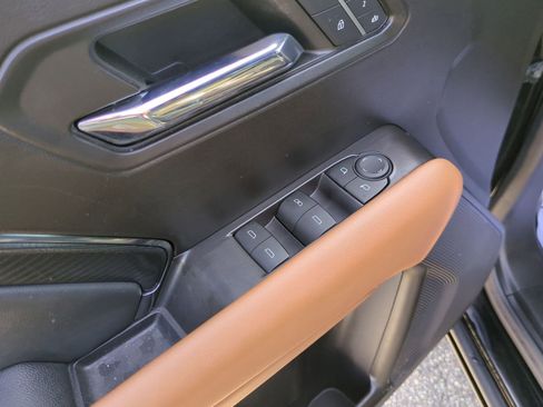 Certified 2023 GMC Canyon AT4 w/ AT4 Premium Package image 23