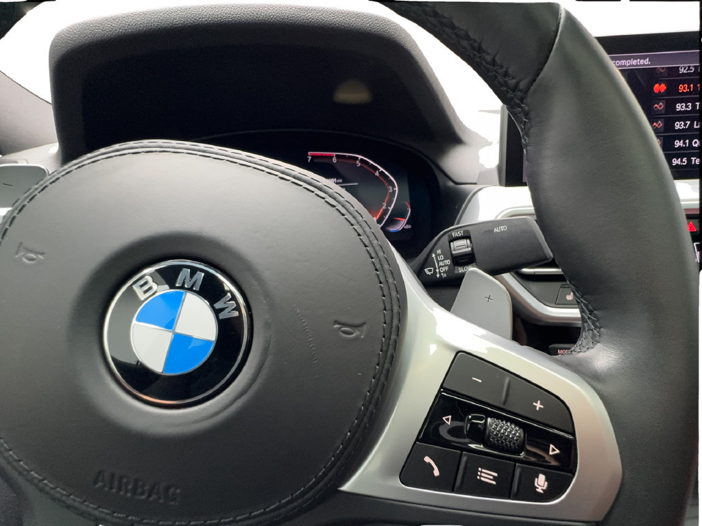 Used 2025 BMW X4 xDrive30i w/ M Sport Package AWD/4WD image 46