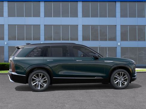 New 2026 Cadillac Vistiq Luxury w/ LPO, Floor Liner Package image 5