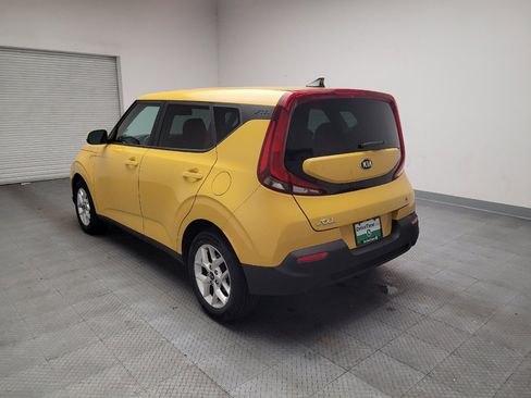 Used 2020 Kia Soul S FWD image 5