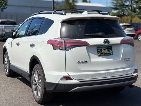 Used 2017 Toyota RAV4 Limited w/ Advanced Technology Package AWD/4WD image 3