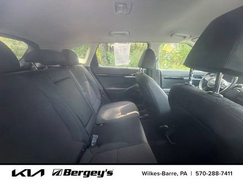 Used 2024 Kia Seltos S AWD/4WD image 13