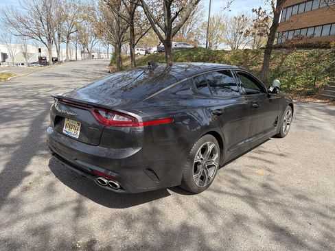 Used 2020 Kia Stinger GT-Line image 4